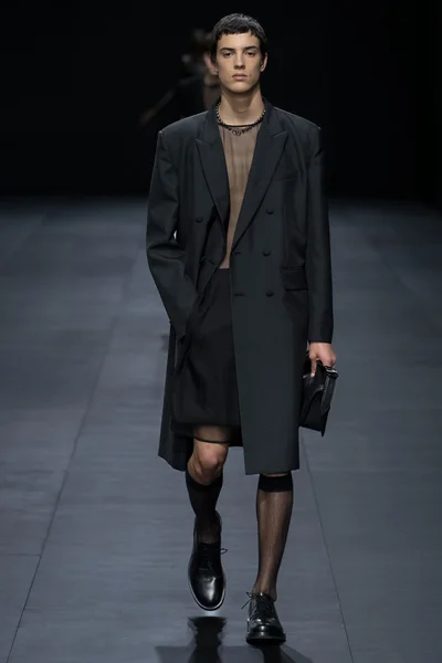 Look 68